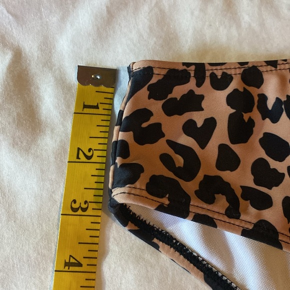 SHEIN cheetah print bikini bottom - Picture 6 of 7